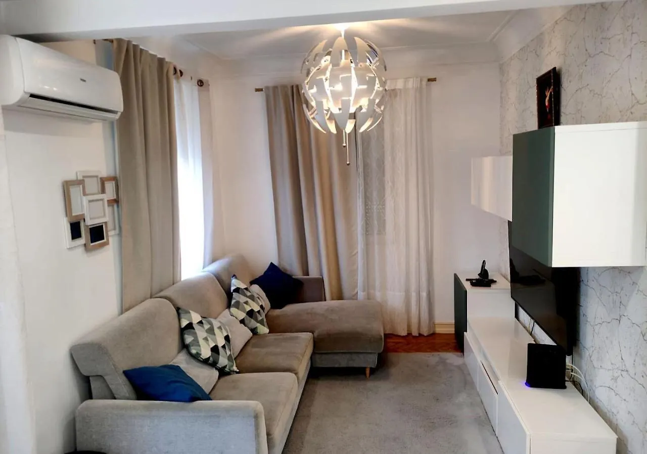 Memo Moscavide Guest House contacts