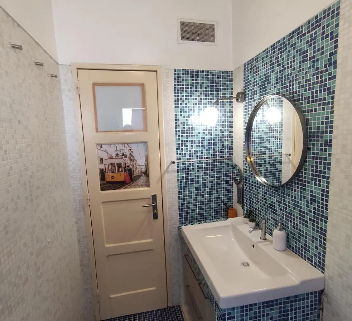 Memo Moscavide Guest House Lisbon Portugal